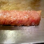 味鉄 - 神戸ロース加熱中(2/2)