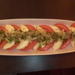Bar Goccia - トマトとモッツァレラのカプレーゼ