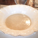 ラトリエ・ド・ギニョール・エ・マデロン - 本日のスープ　茸ポタージュ