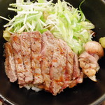 グリル カキヤス - サーロインステーキ丼