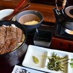 仙台炭焼き 牛たん欅 - 牛たんひつまぶし