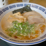 久留米ラーメン清陽軒 - ちょいこってりタイプの屋台仕込みラーメン。