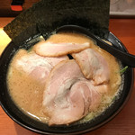 Yokohama Iekei Ramen Hinokiya - 醤油豚骨チャーシュー