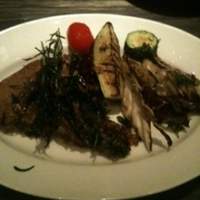 grigio la tavola - 