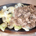 肉の万世 - 息子２はステーキは切るのが面倒とこれを注文。