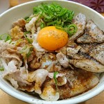 豚マニア丼 稲田屋 サン - 