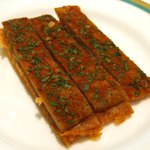 ショウザン - アミューズは自家製無添加ソーセージのパイをいくつでも