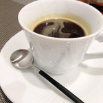 Restaurant Cinq - コース最後にホンジュラス ファティマ農園の珈琲