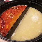 白湯辛鍋屋 紅白 - 