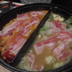 白湯辛鍋屋 紅白 - 