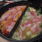 白湯辛鍋屋 紅白 - 