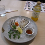 焼がきの はやし - 生ガキとJA広島果実連の広島レモンサイダー