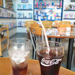 ドッグ・ランズ・ウェル - ドリンク写真:嬉しかったコカコーラ〜♬