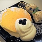 PANCAKE ROOM - サンド店限定京都パンケーキきな粉1350円
