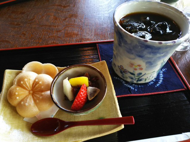 窯元カフェ はづき - 中水野/カフェ | 食べログ