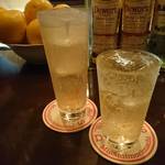 ホワイトラベル - ジンジャーエールとハイボール