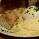 AURELIO - 名物！陽気なポテトサラダ@550円