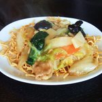 山城 - 五目あんかけ焼きそばハーフサイズ