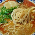 中華そば 虎桜 - 低加水の中細麺