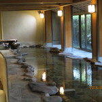 嵯峨沢館 - 渓流の湯・内湯