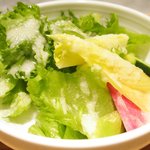 シェフズ ブイ - 野菜のセイロ蒸し御膳 1380円 のサラダ