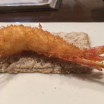 創作串揚 つだ - 柔らかく、とてもジューシーな車海老