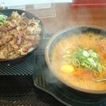 カルビ丼とスン豆腐専門店 韓丼 - カルビ丼並、スン豆腐海鮮(2017.4)