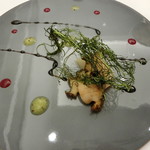 Grand rocher - 岩手県産アワビのステーキ バルサミコソース、キウイピューレ、白ワインとバターのソース