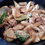 蘭丸亭 - 豚肉と玉葱、ピーマンの味噌炒めです