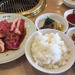 焼肉・冷麺 中道 - 