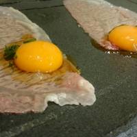 個室焼肉匠 - 炙りユッケ