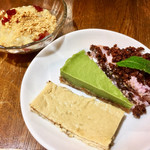 Happy likeaHONEYBEE - もちきびプリン、豆腐のベイクドチーズケーキ、抹茶ロータルト、苺とチョコクランブルケーキ