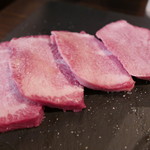 SATOブリアン - タン