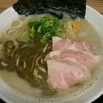 麺屋さくら - さくら咲く恋煮干ラーメン