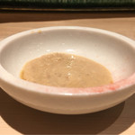 西麻布鮨いち - 真子鰈の肝ポン酢。肝の風味と癖があるがクリーミー。ポン酢の分量は適度で強すぎず程よい。