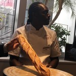 ル・グルニエ・ア・パン - ジブリール氏