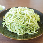 ネマルカフェ - 春キャベツとイカのバジルスパゲティ(950円)