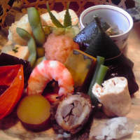 萬亀樓 - 竹籠弁当。
