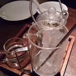 黒猫夜 - ジャスミン茶ハイ　680円