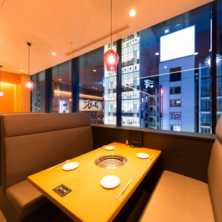 [Date] Delicious & adult Yakiniku (Grilled meat) date while looking at the night view of Ginza