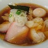 shinasobakomuro - 料理写真:ワンタンメン醤油(麺少なめ)+味付け玉子 930円