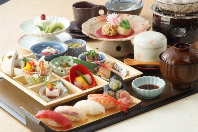 ランチメニュー 日本料理 魚つぐ 北習志野 懐石 会席料理 食べログ