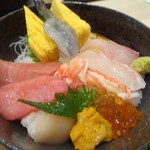 亀寿司 - ランチ特上ちらし丼