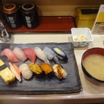 亀寿司 - ランチ特上にぎりセット