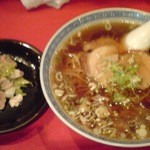 菅原式中華料理店 - ランチセットのうち、料理とラーメン