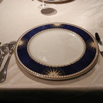 フランス料理　レ・セレブリテ - フォーク、ナイフは外側からやねんて！