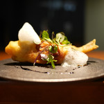 TACUBO - 鱚のフリット　リコッタチーズ、蕗の薹、生ハム