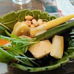 ダンデライオン - サラダ第1回目。お代わりしていいそうです。