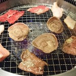 焼肉じゅうじゅうカルビ - 