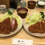 丸一 - 〔左〕極上ロースかつ定食 2500円 ／〔右〕小上ロースかつ定食 1700円